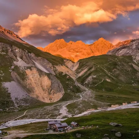 Alpinea Mottaret, 2 A 4 Pers Méribel